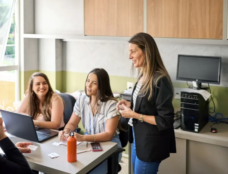 Coaching d'équipe-Naima Drissi-Profession'ailes-Coach certifié-Coaching professionnel et personnel-accompagnement entreprise-Clermont-Ferrand-2